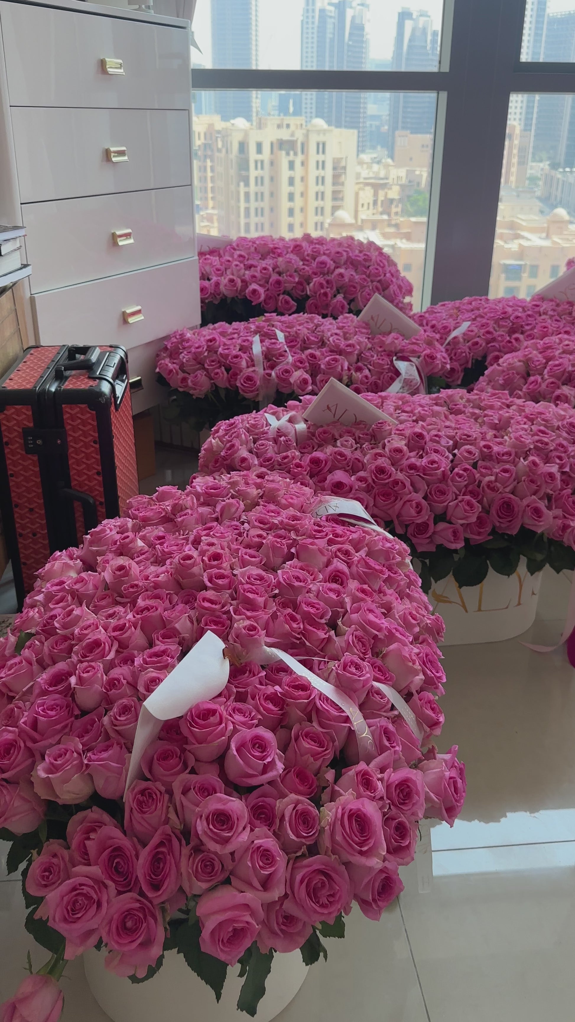 3000 وردة
