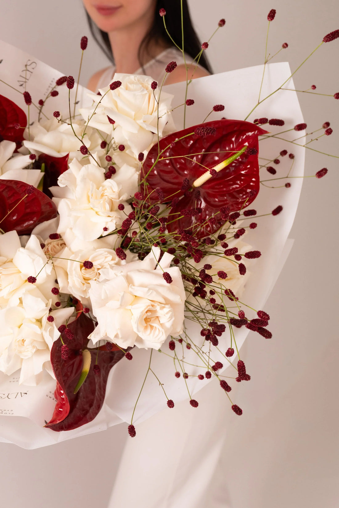 Signature Bouquets Explained: What Makes a Design “Author’s” and Not Just Expensive
