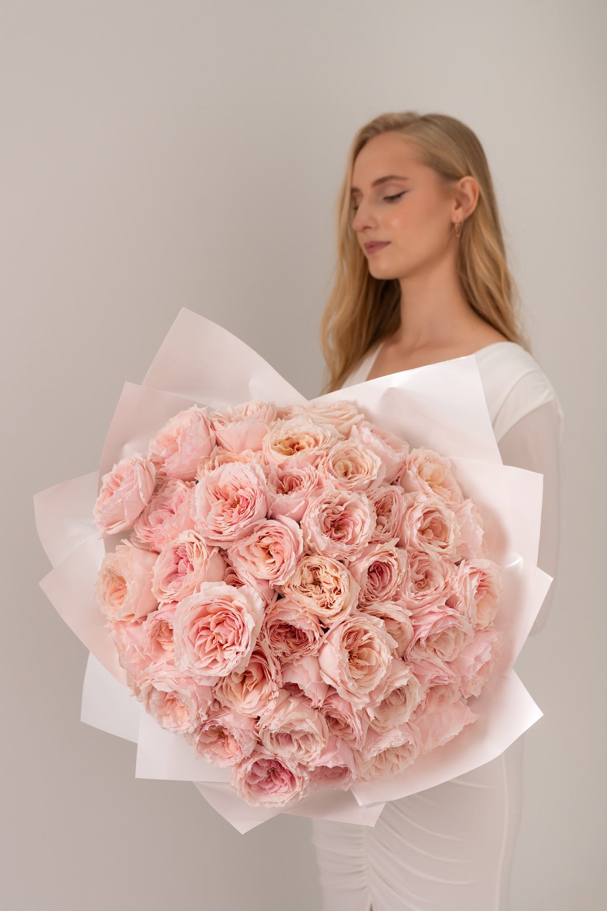 Japan Best Scented Roses Luxury Japanese Roses Bouquet Dubai | ALys Studio – Alys Studio