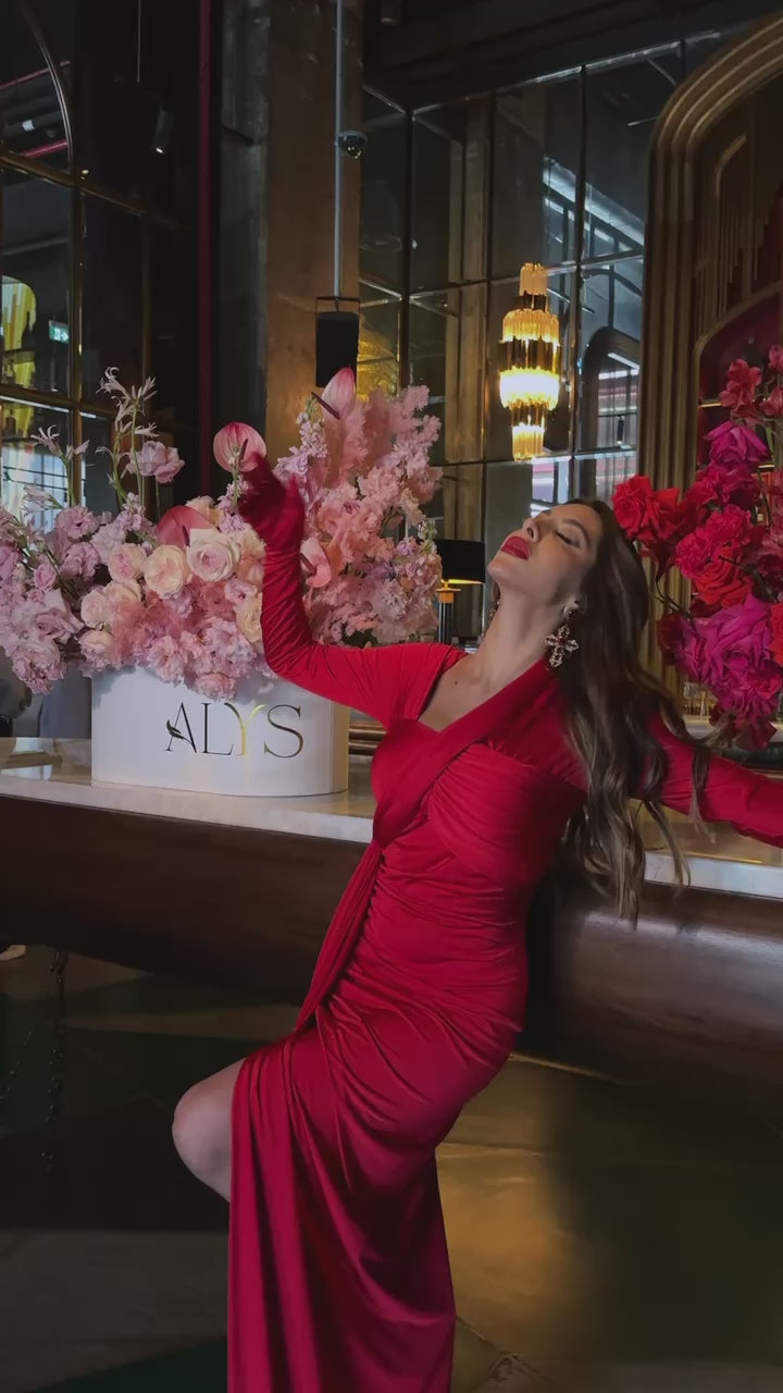 Goddess of love  & beauty - Boxed flowers